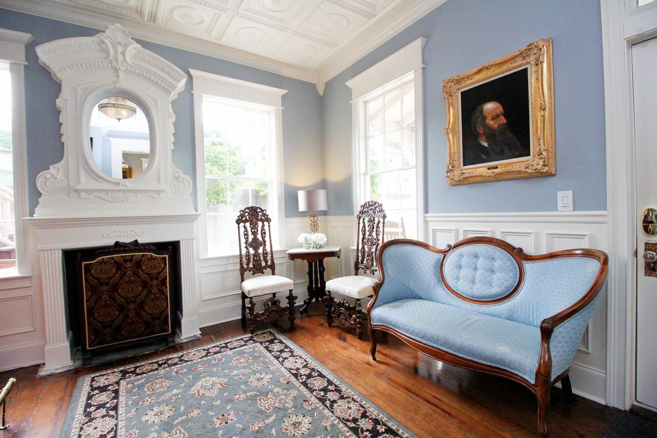 The Dahlonega Square Hotel & Villas Eksteriør bilde