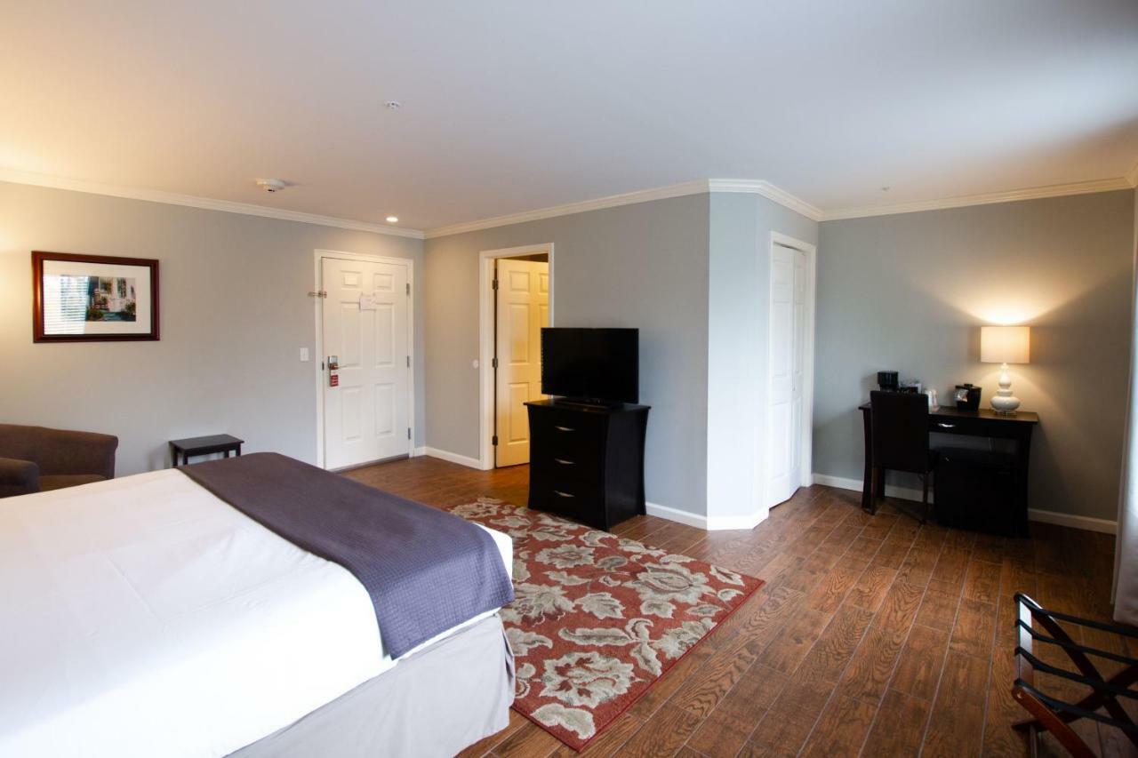 The Dahlonega Square Hotel & Villas Eksteriør bilde